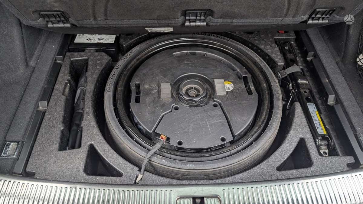 Audi Q5, 2.0 l., Внедорожник / Кроссовер