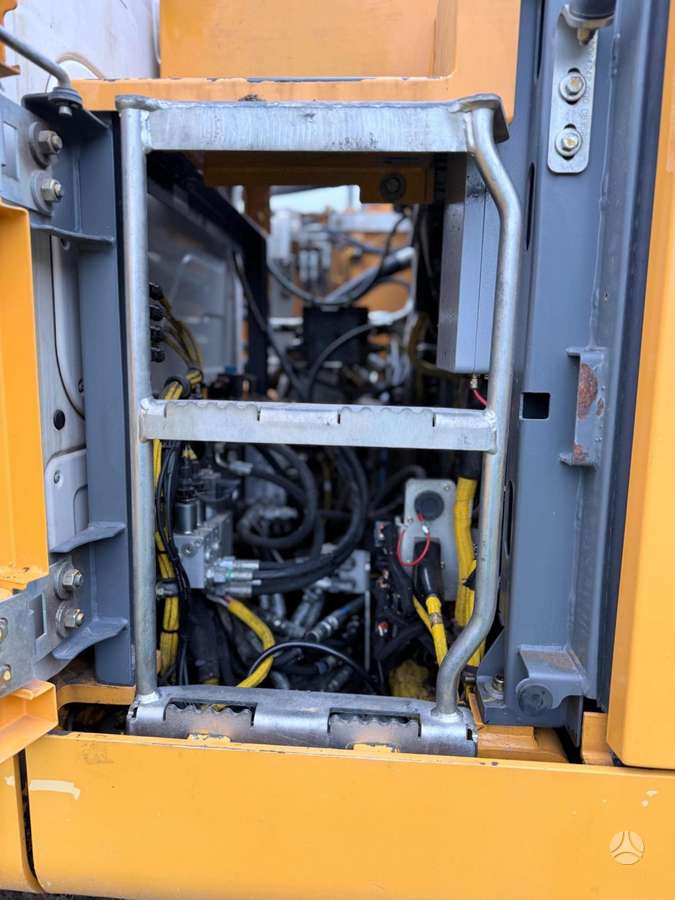 Liebherr R920 LC, ekskavatoriai