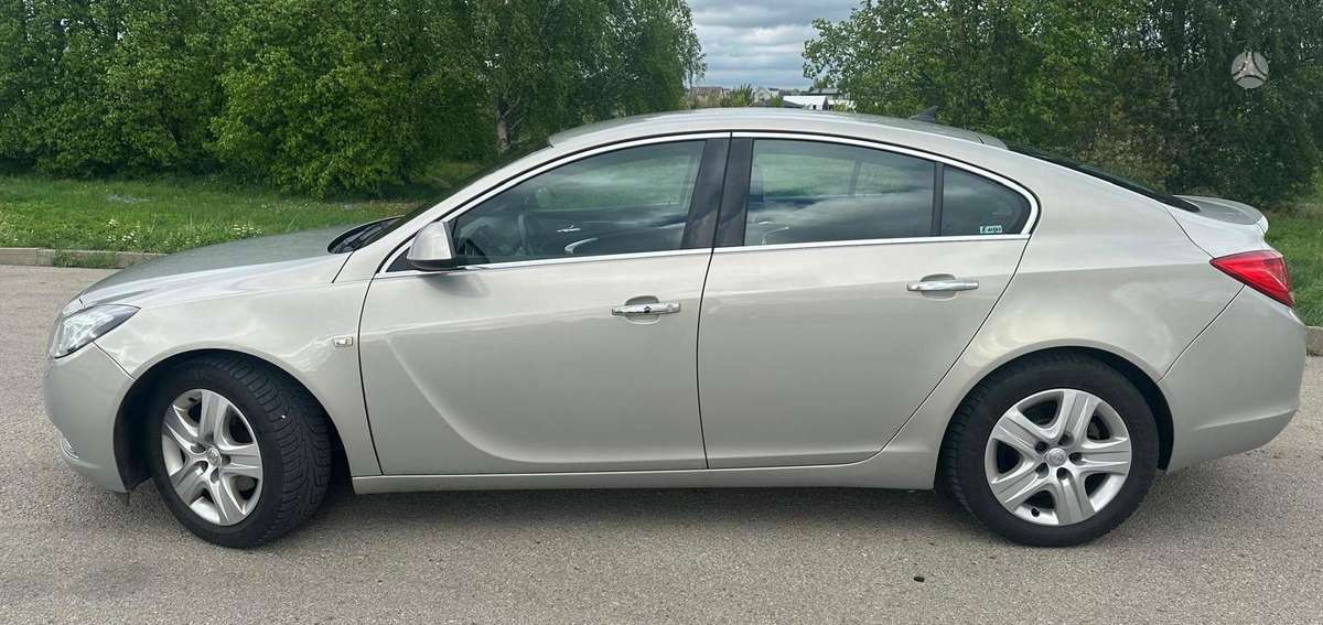 Opel Insignia, 2.0 l., Хэтчбек