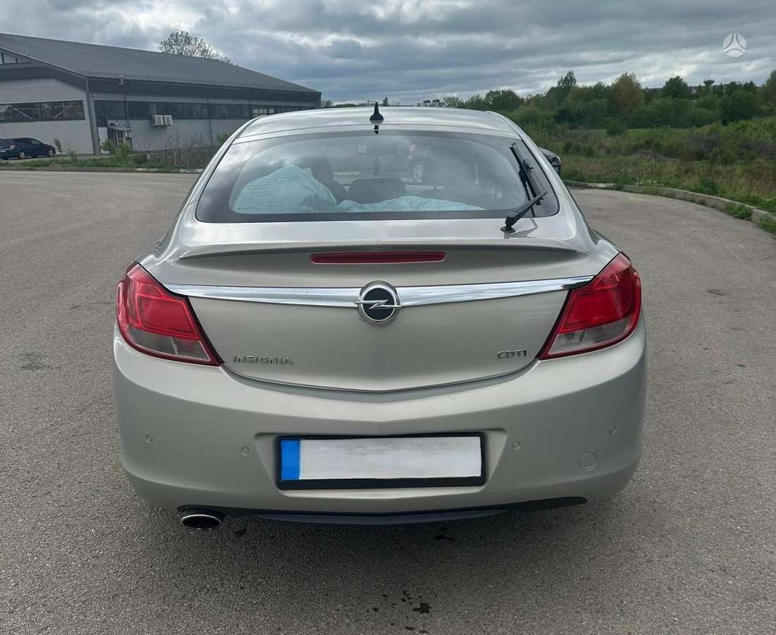 Opel Insignia, 2.0 l., Хэтчбек
