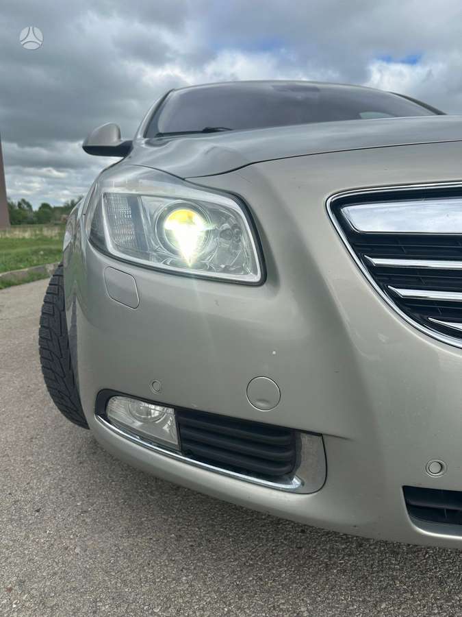 Opel Insignia, 2.0 l., Хэтчбек
