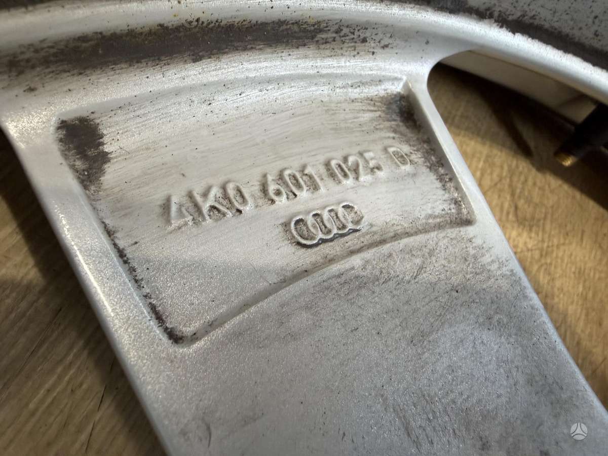 Audi A6 C8, light alloy, R18