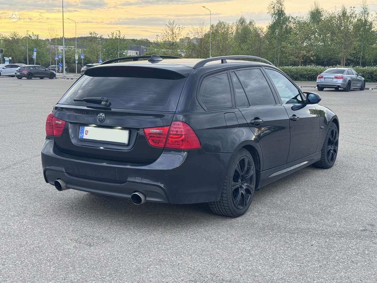 BMW 320, 2.0 l., wagon