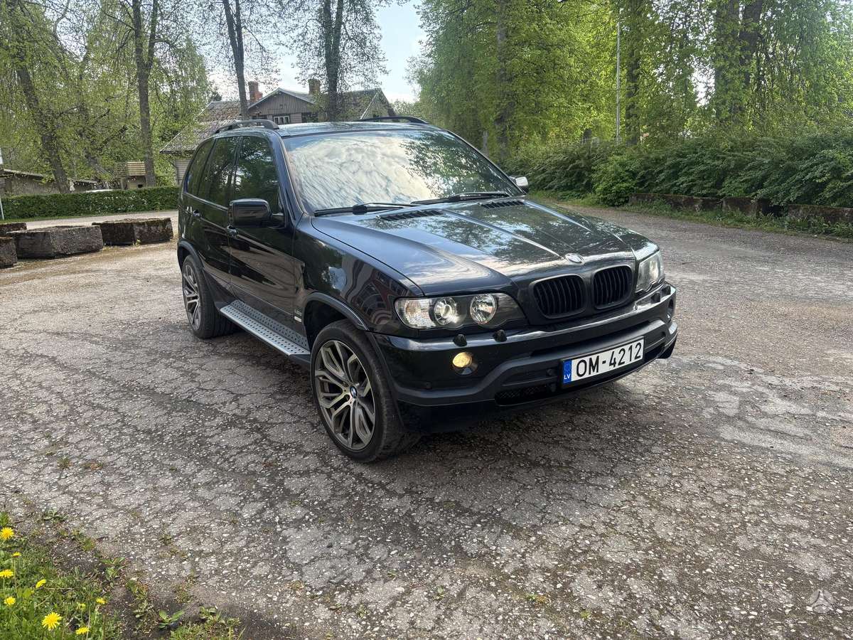 BMW X5, 4.6 l., Пикап