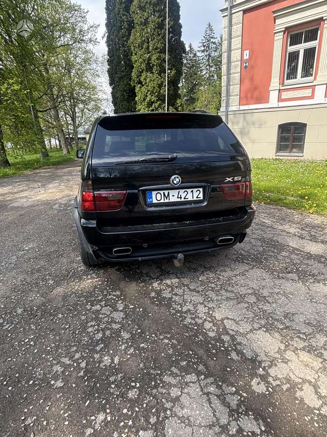 BMW X5, 4.6 l., pick-up