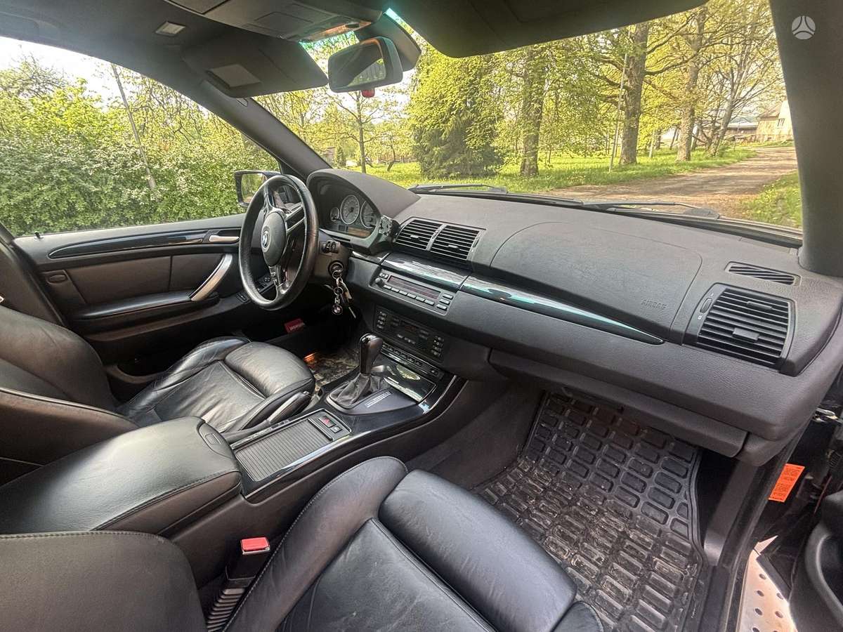 BMW X5, 4.6 l., Пикап