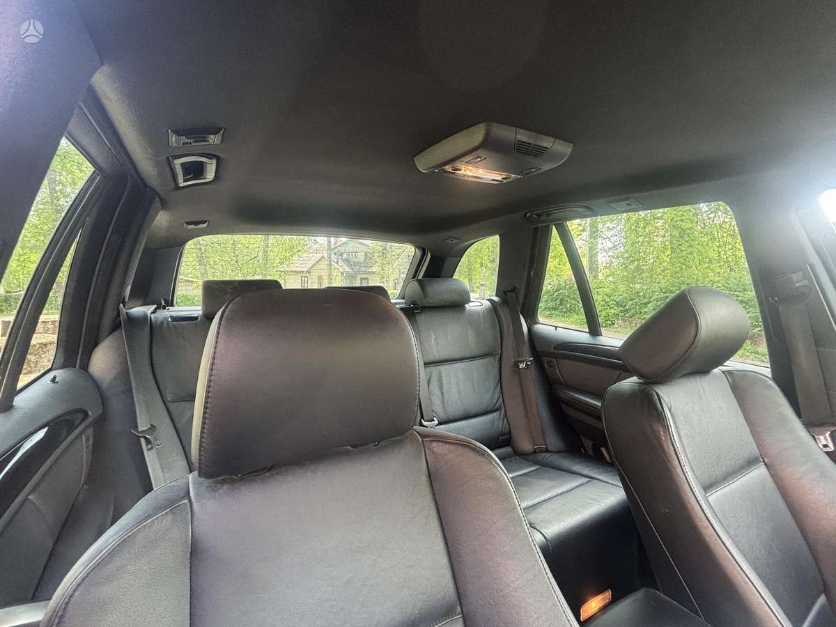 BMW X5, 4.6 l., pick-up