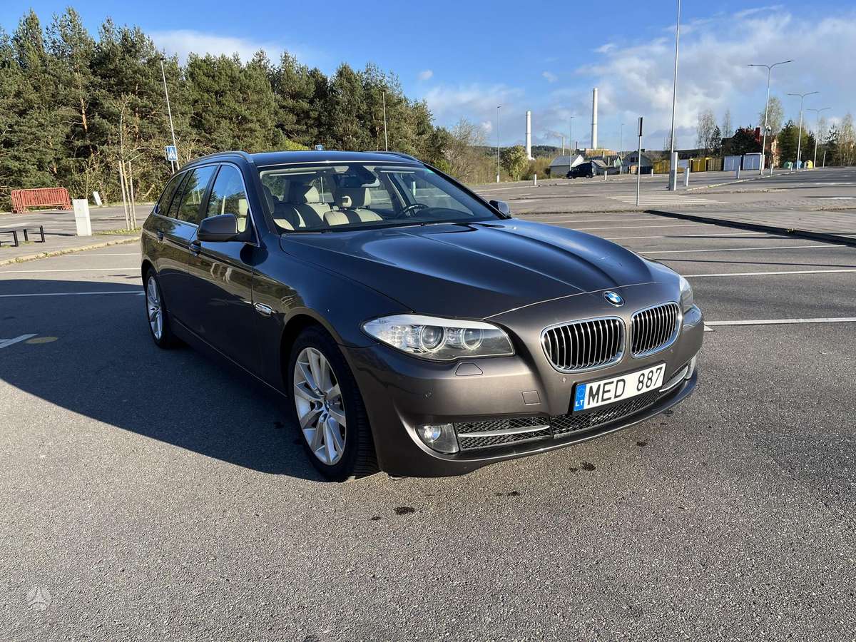 BMW 520, 2.0 l., wagon