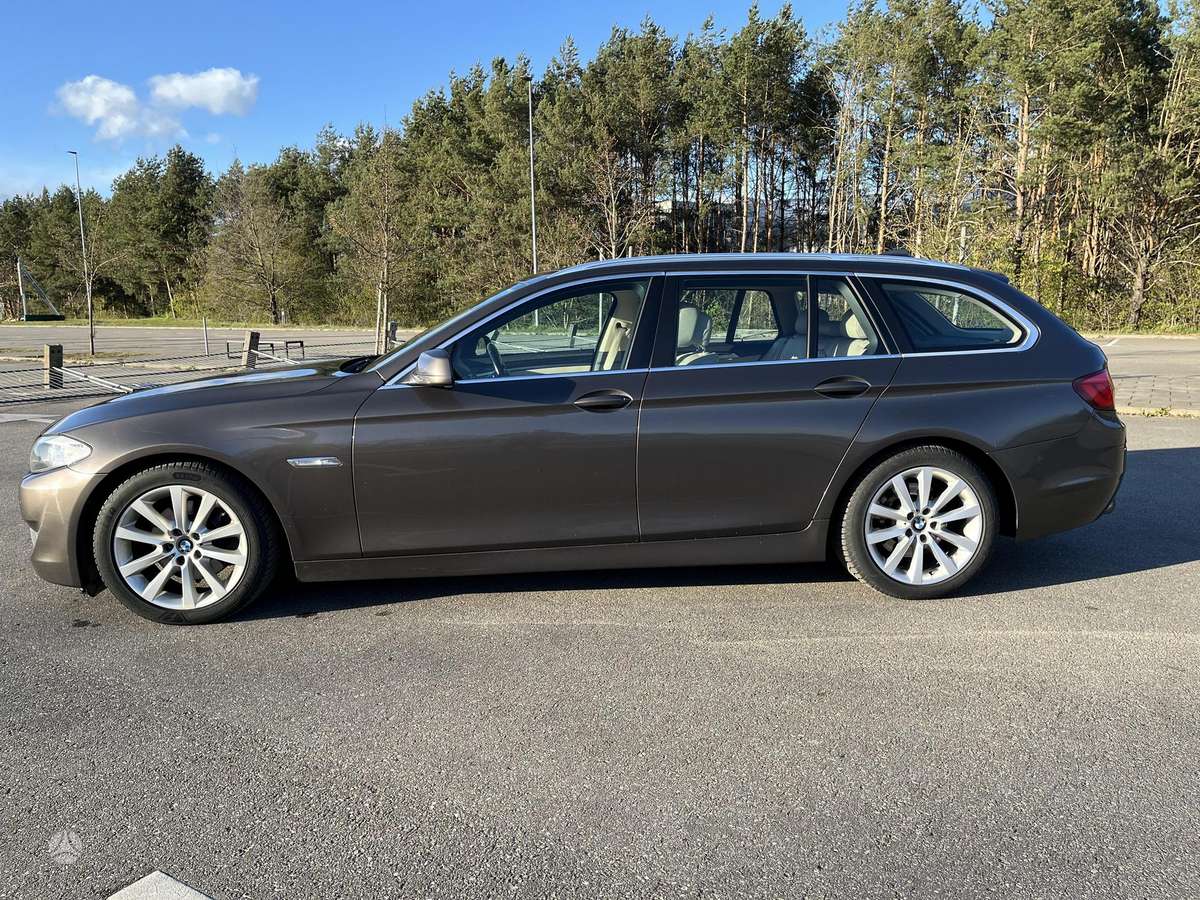 BMW 520, 2.0 l., wagon