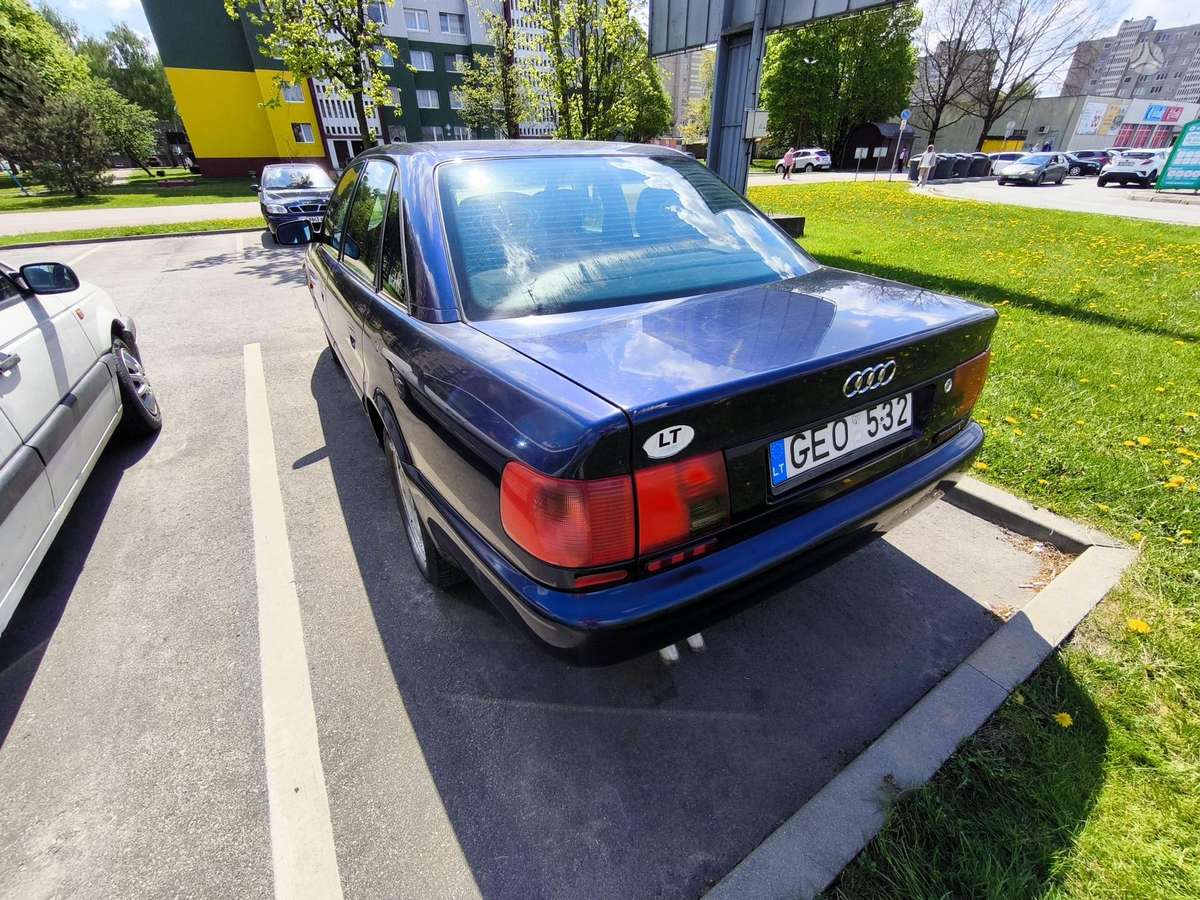 Audi A6, 1.9 l., Седан