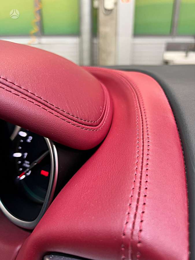 Maserati Ghibli, 3.0 l., Седан