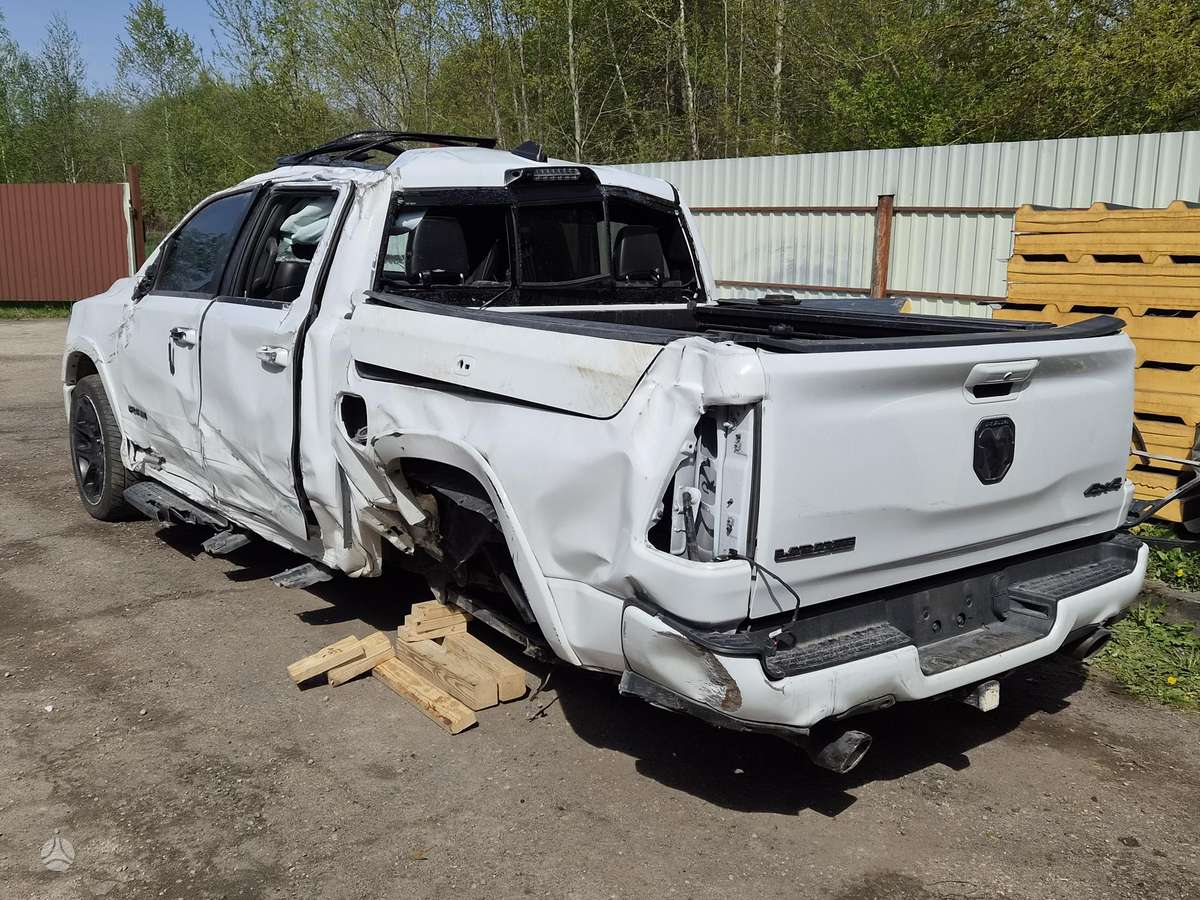 Dodge Ram Rida 51405 myliu engine code ezl gearbox code dfr 8hp75 col