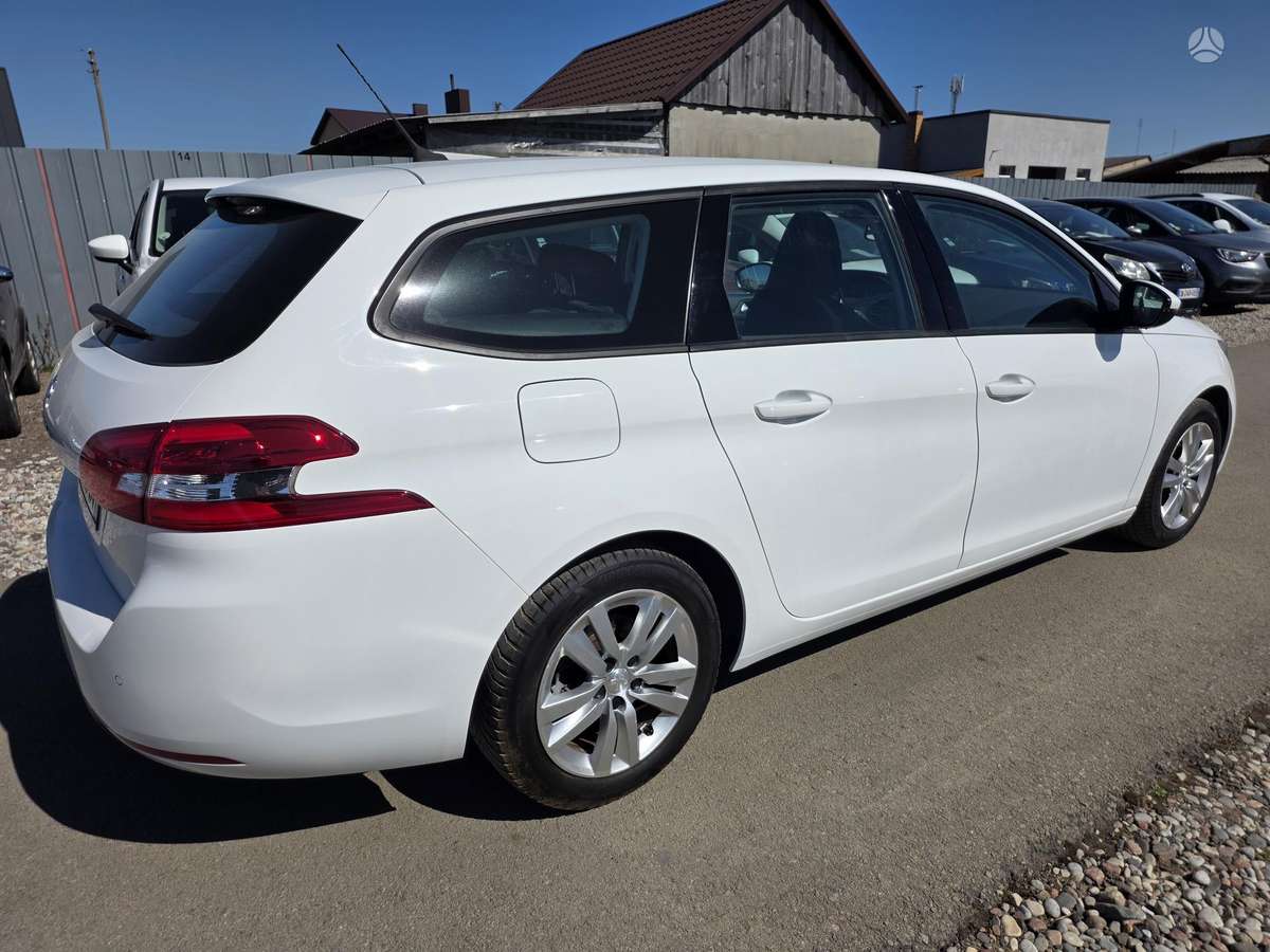 Peugeot 308 - 4