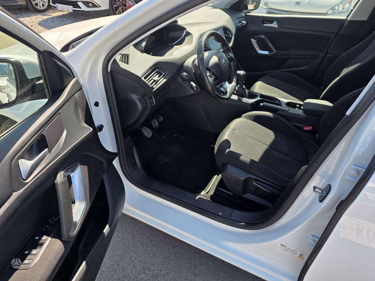 Peugeot 308 - 7