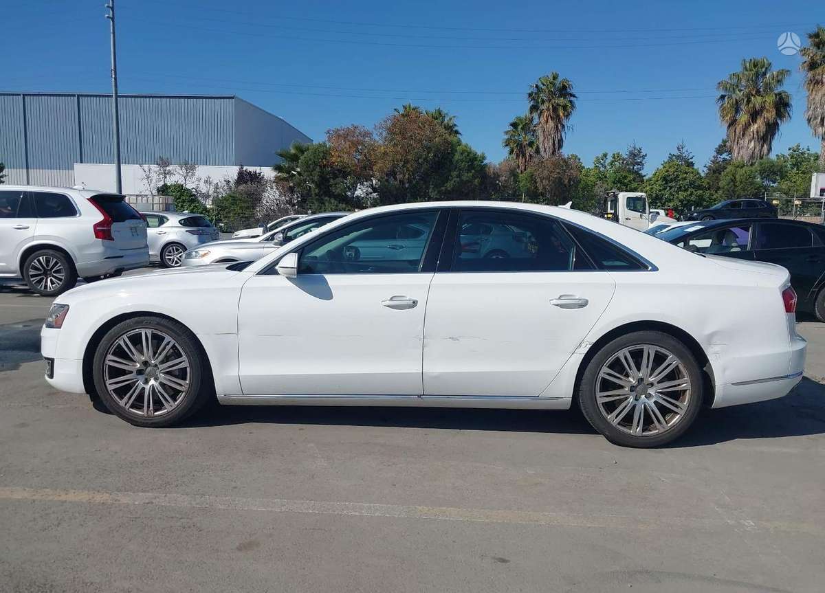 Audi A8, 3.0 l., Седан