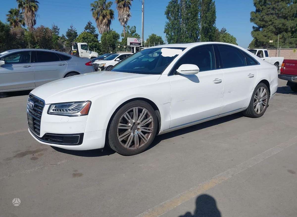 Audi A8, 3.0 l., Седан