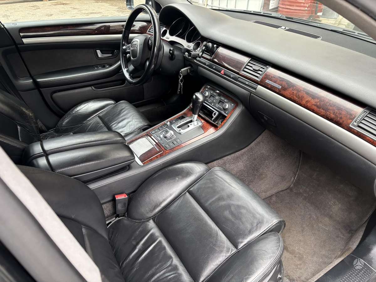Audi A8 L, 3.0 l., Седан