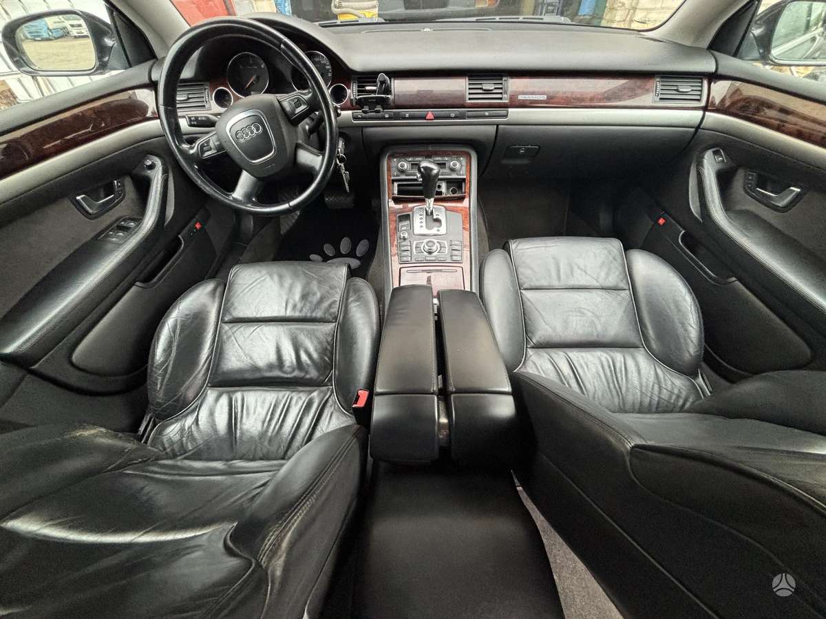 Audi A8 L, 3.0 l., Седан