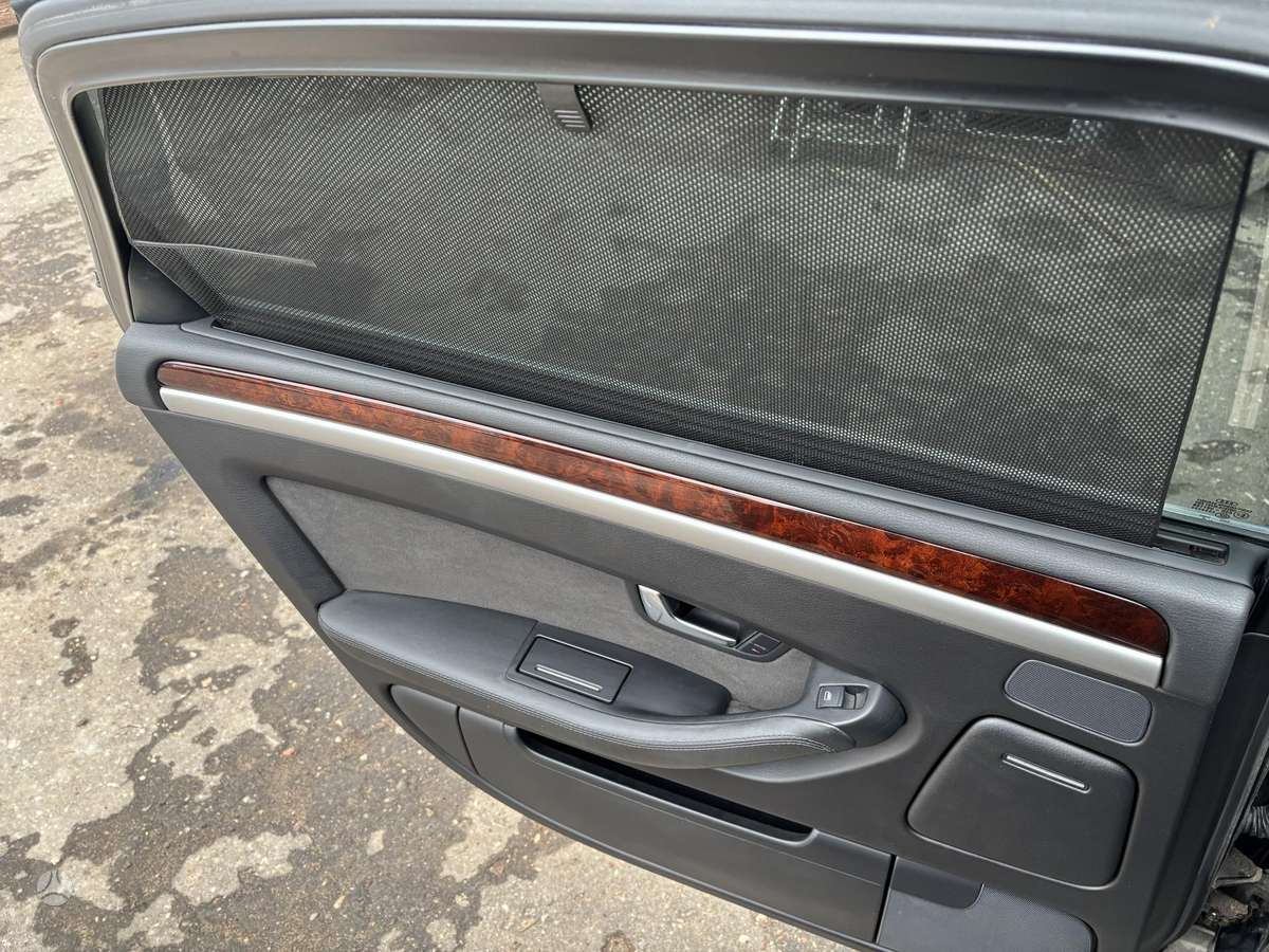 Audi A8 L, 3.0 l., Седан