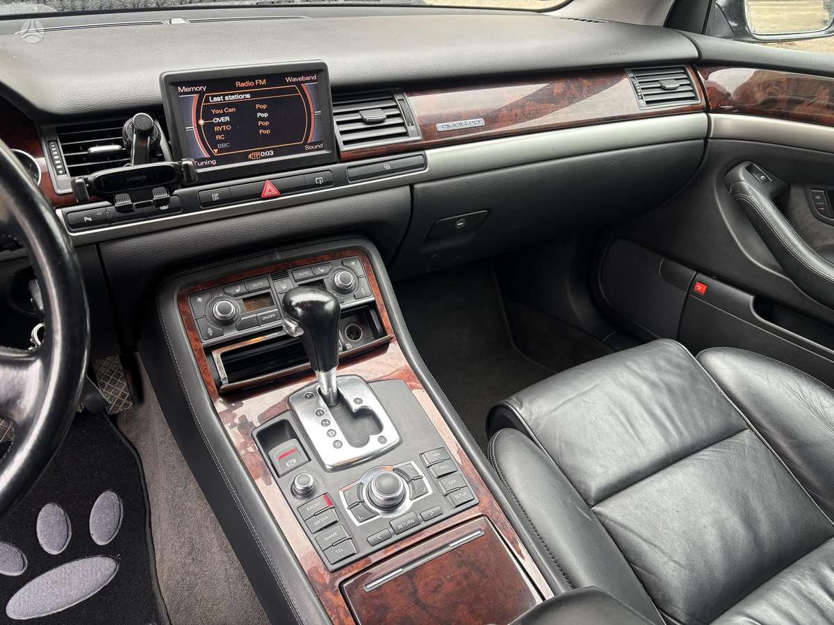 Audi A8 L, 3.0 l., Седан