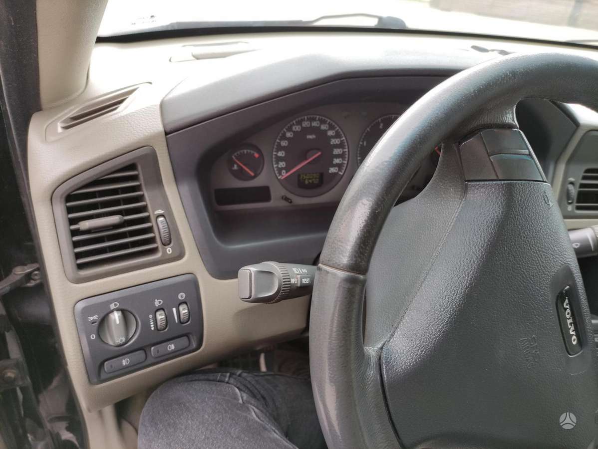 Volvo S60, 2.4 l., Седан