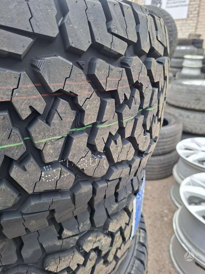 Compass, всесезонные 285/45 R22