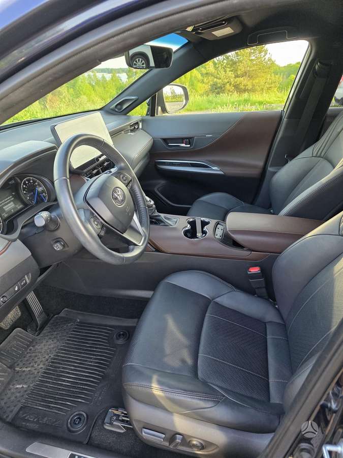 Toyota Venza - 11