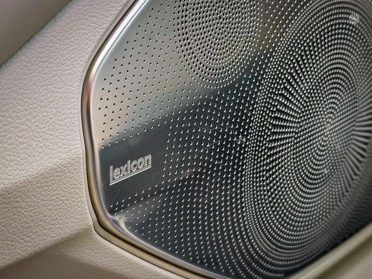 Genesis G90, 3.3 l., Седан