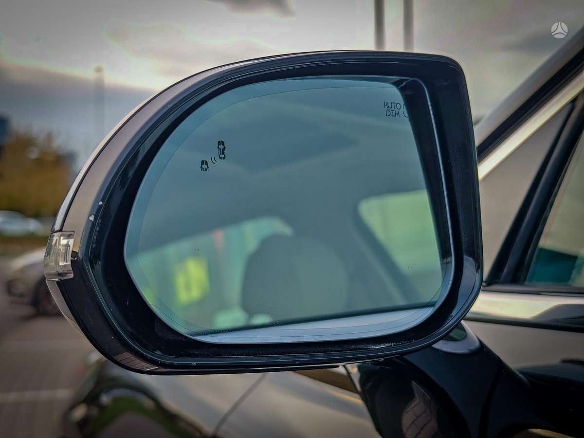 Genesis G90, 3.3 l., Седан