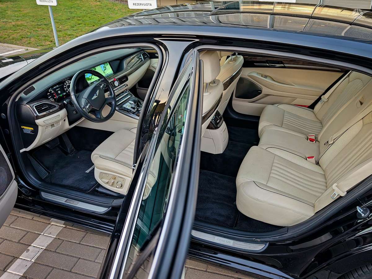 Genesis G90, 3.3 l., Седан