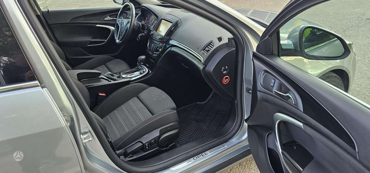 Opel Insignia, 2.0 l., Универсал