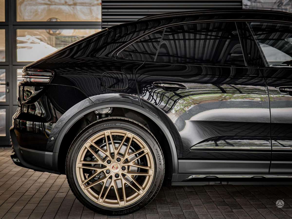 Porsche Macan - 9