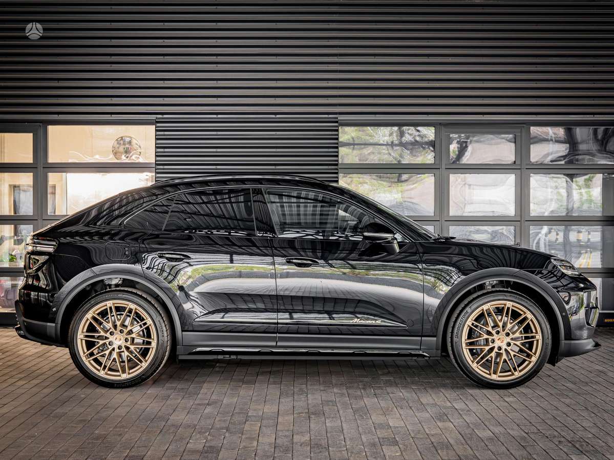 Porsche Macan - 8