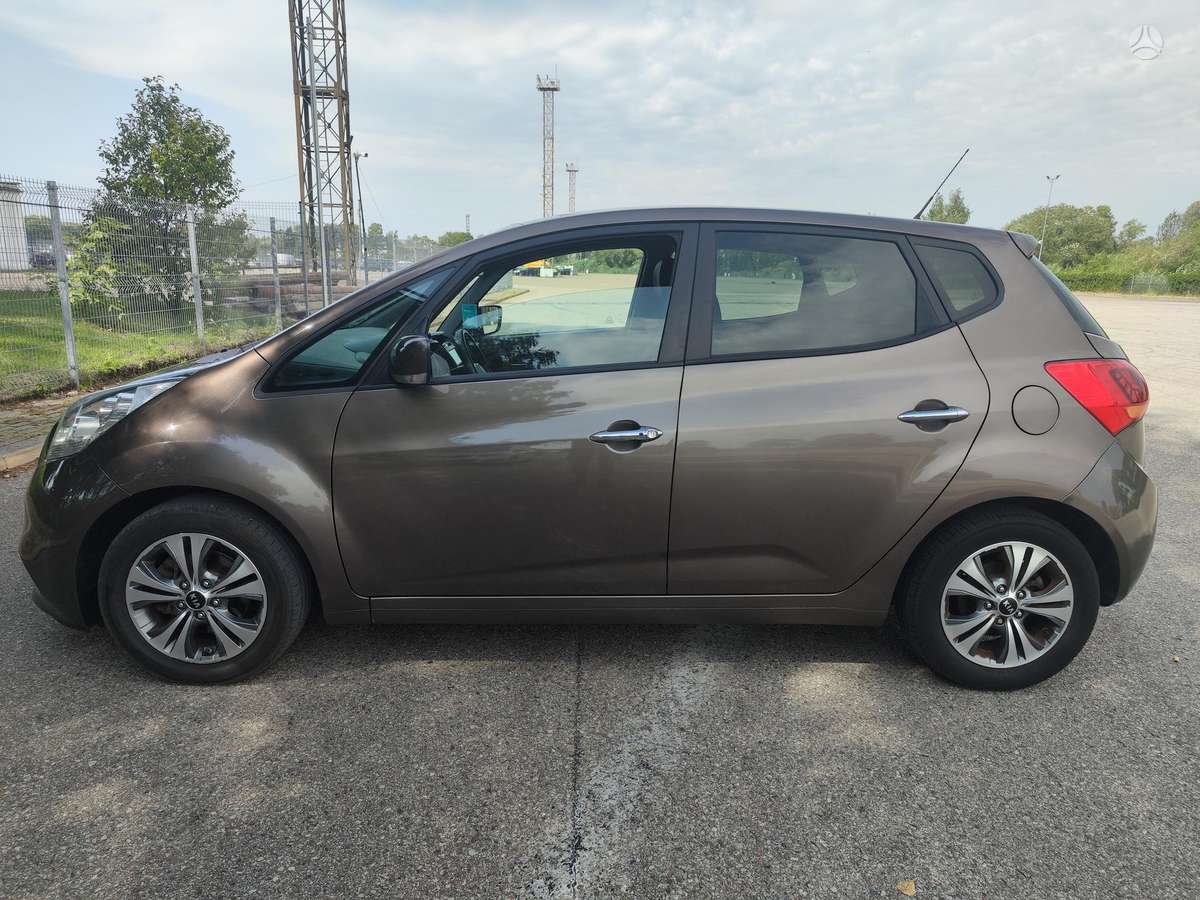 Kia Venga, 1.6 l., Хэтчбек