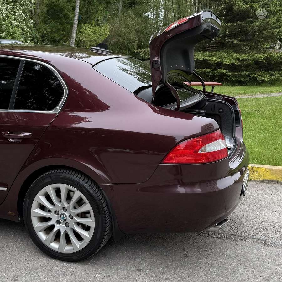 Skoda Superb, 3.6 l., Хэтчбек