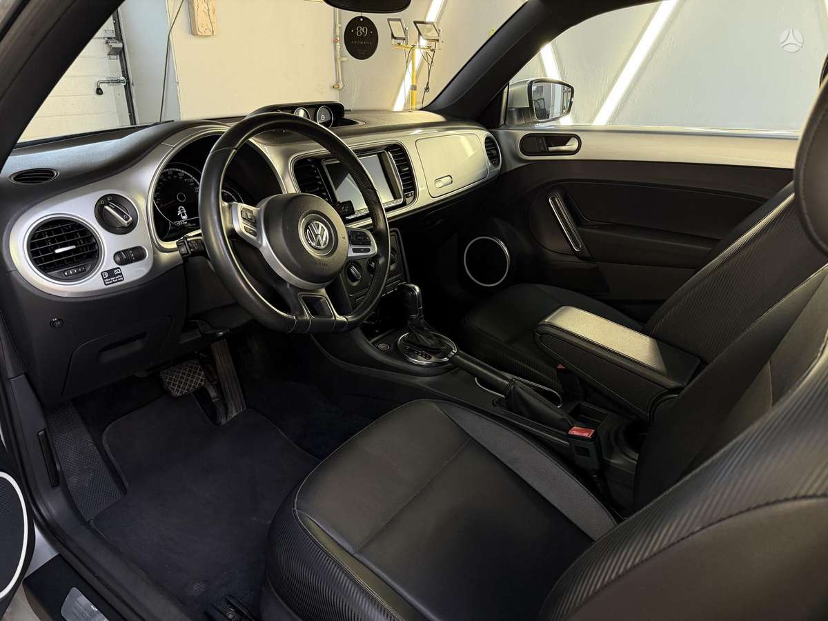 Volkswagen Beetle, 2.0 l., hatchback