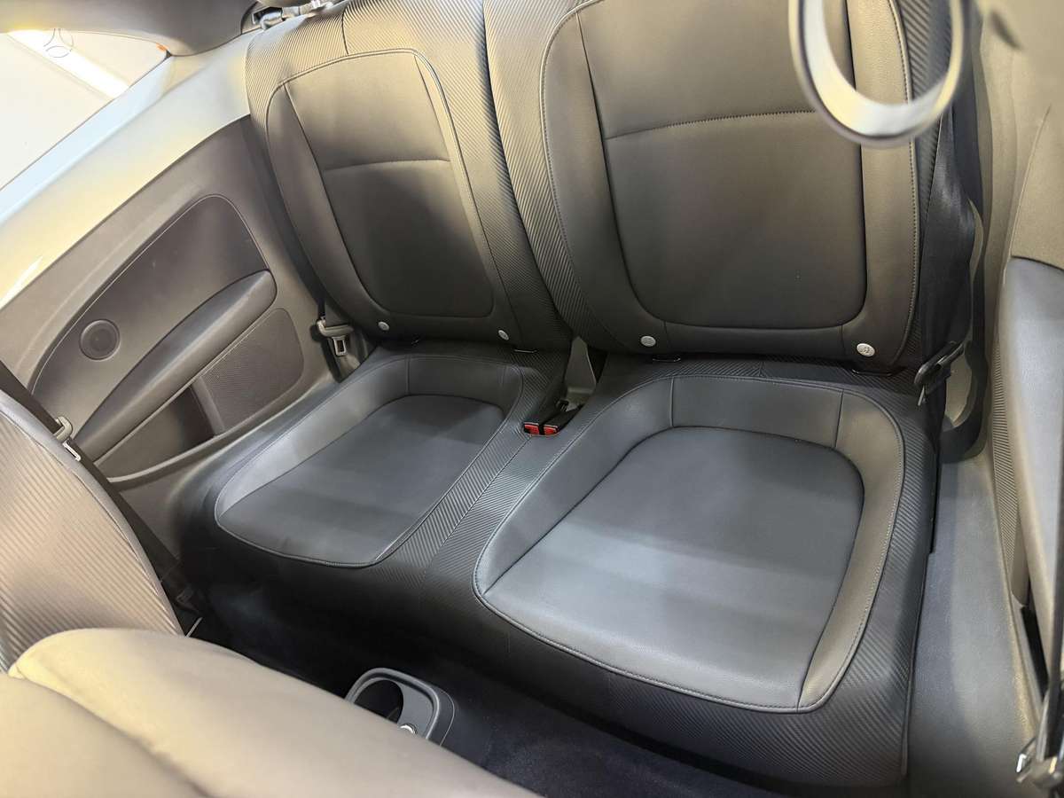 Volkswagen Beetle, 2.0 l., hatchback