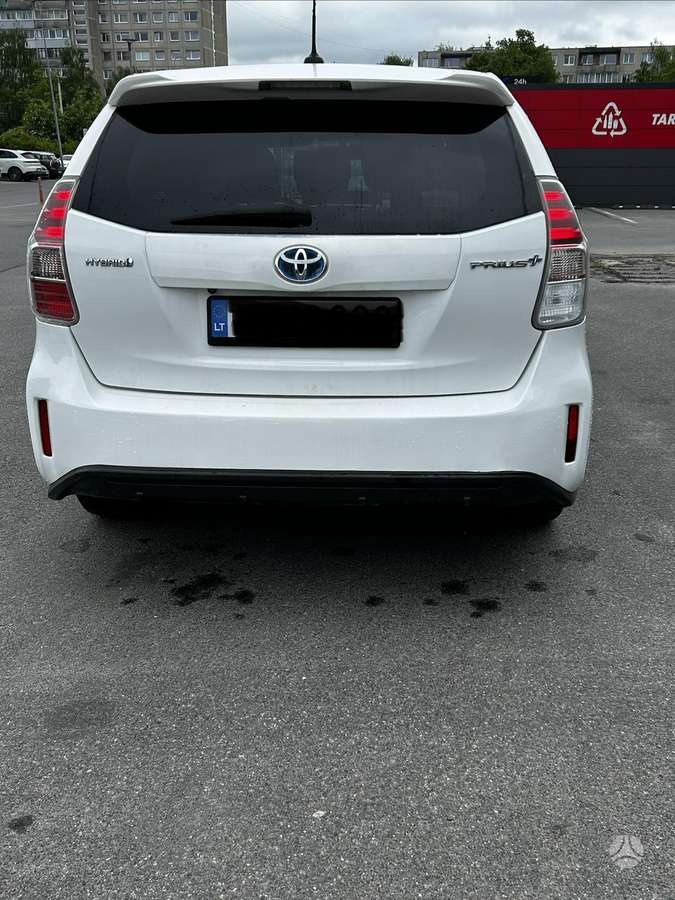 Toyota Prius+ - 5