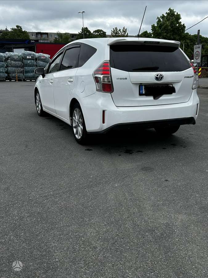 Toyota Prius+ - 6