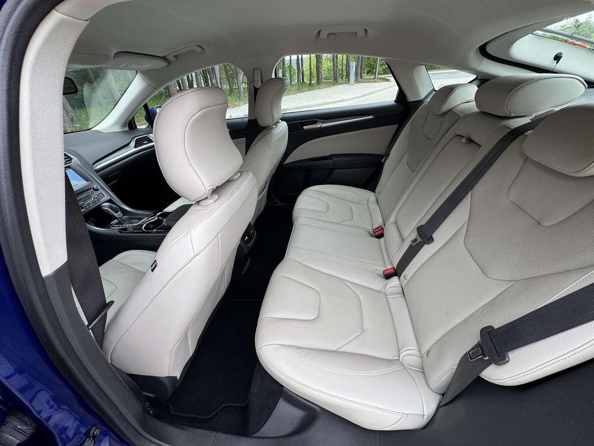 Ford Mondeo, 2.0 l., Хэтчбек