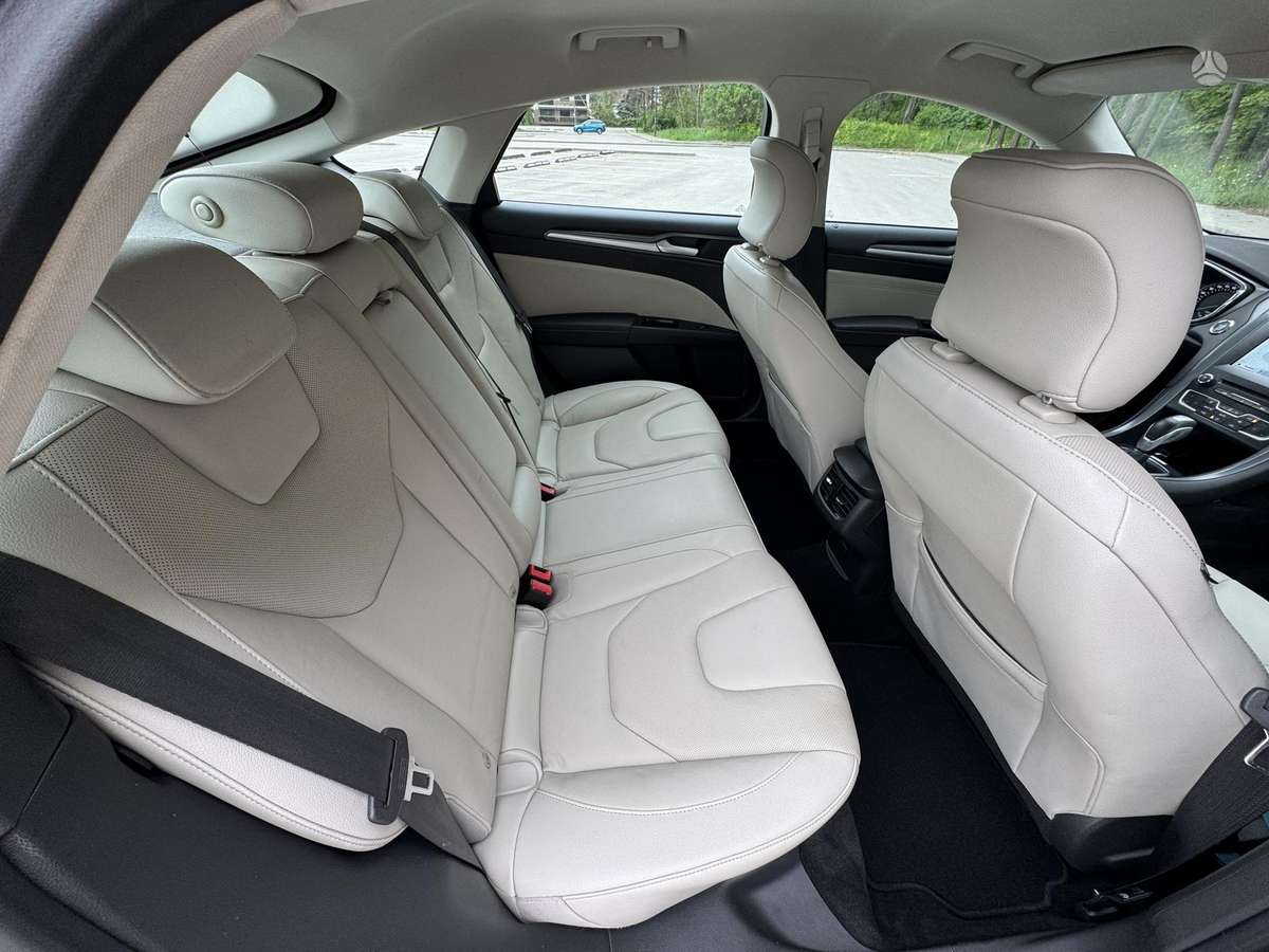 Ford Mondeo, 2.0 l., Хэтчбек