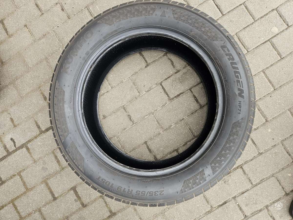 Kumho, universalios 235/55 R19