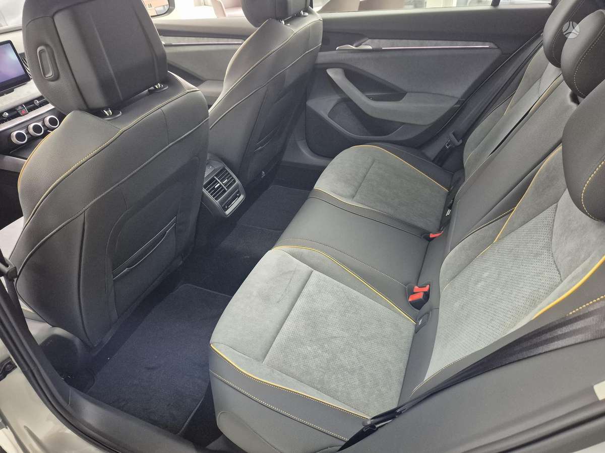Skoda Superb, 1.5 l., Универсал