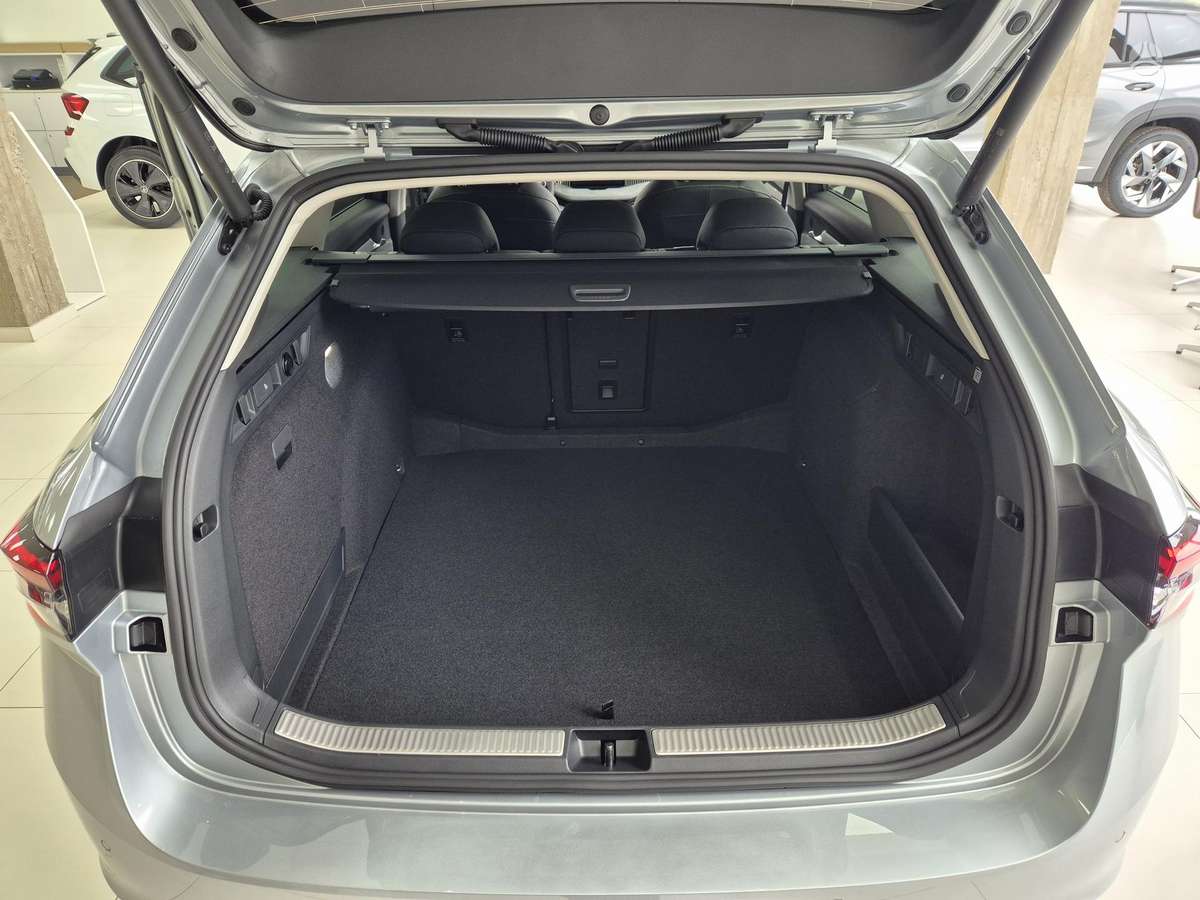 Skoda Superb, 1.5 l., Универсал