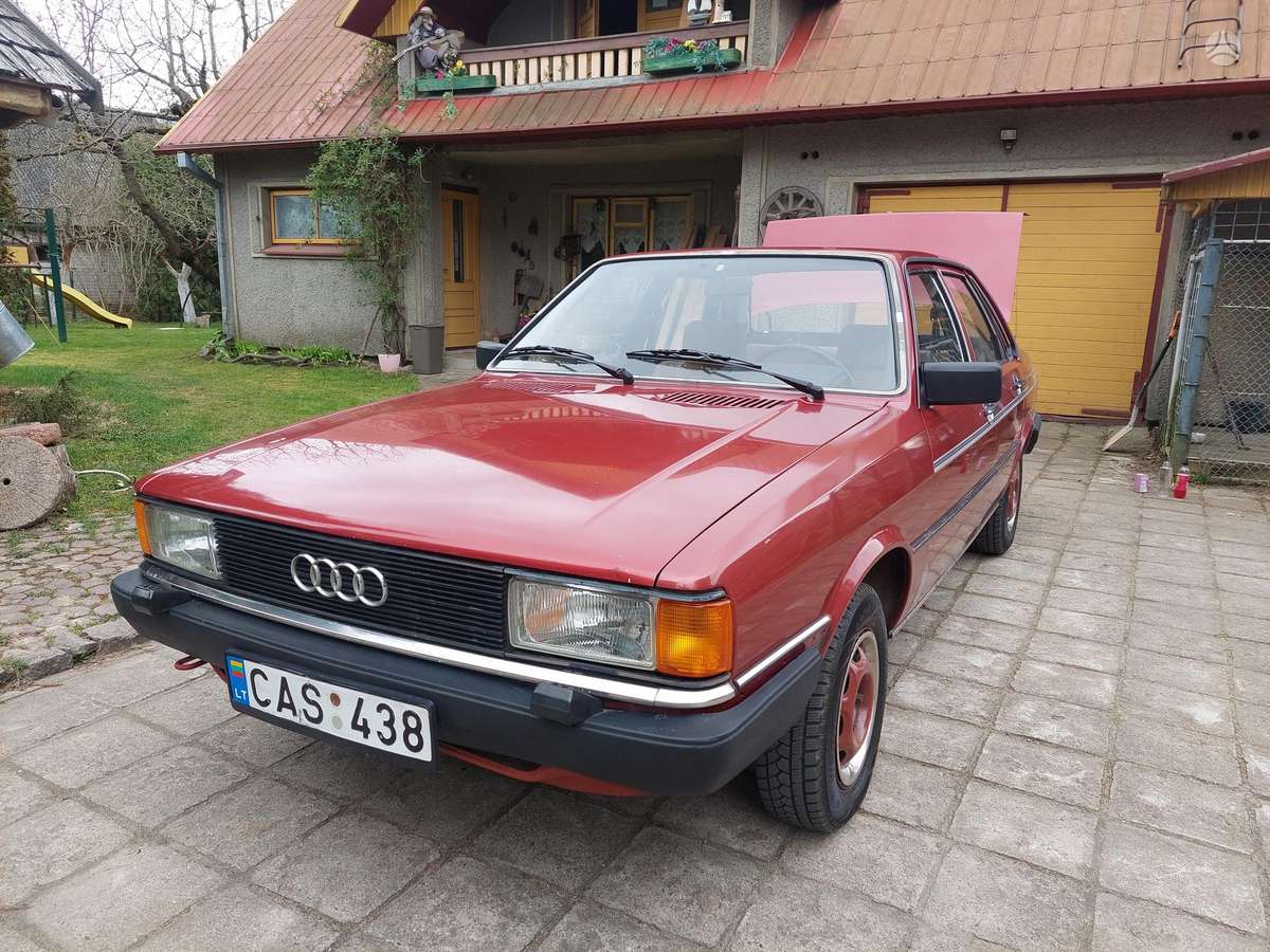 Audi 80, 1.6 l., Седан