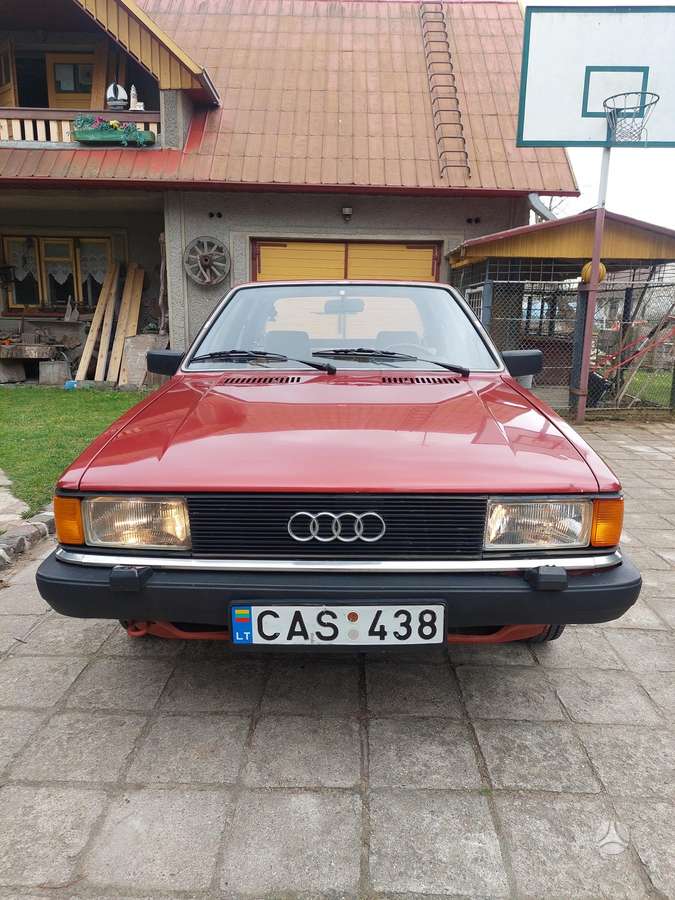 Audi 80, 1.6 l., Седан