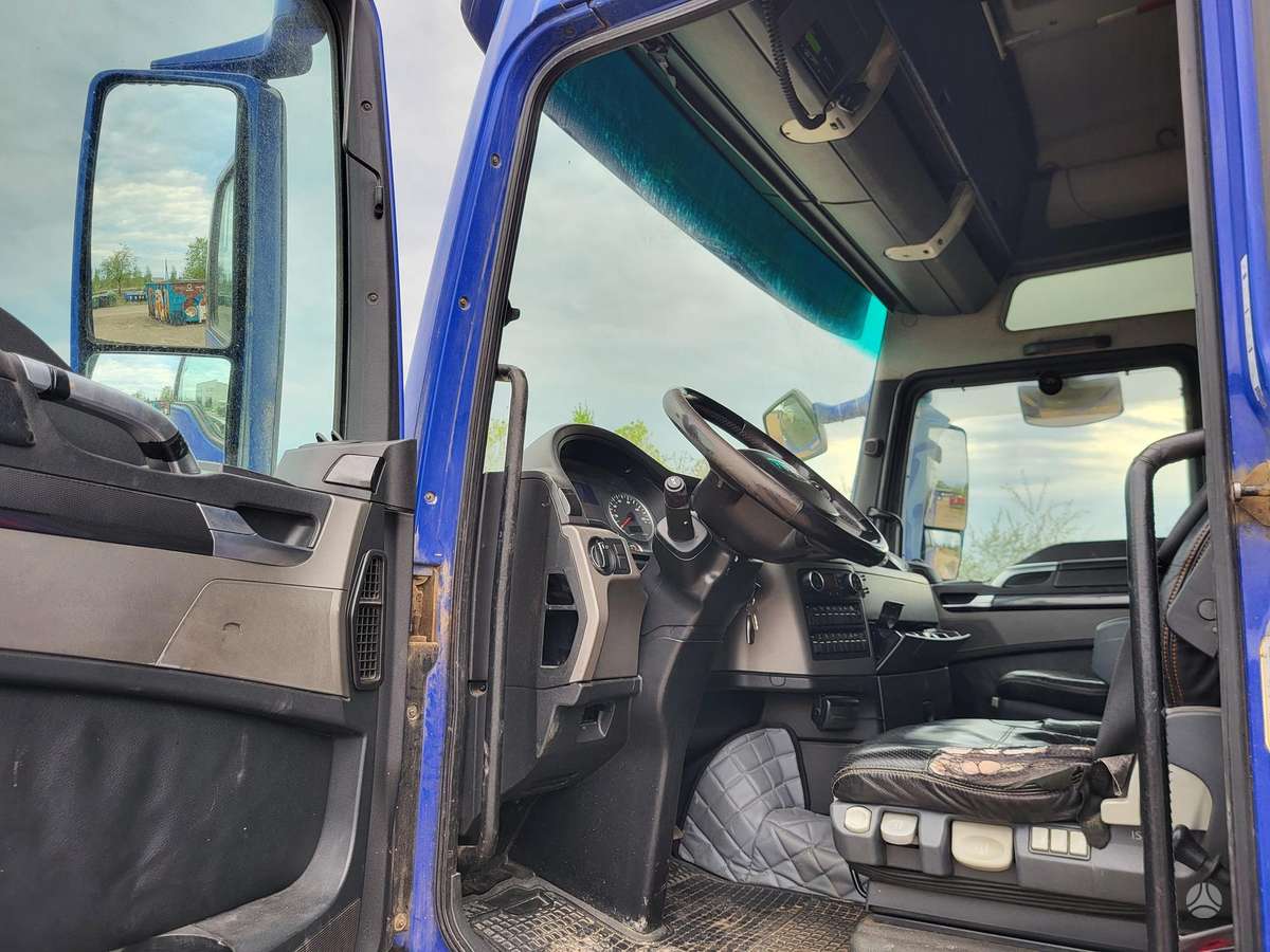 MAN TGX 440, 2 спальных места
