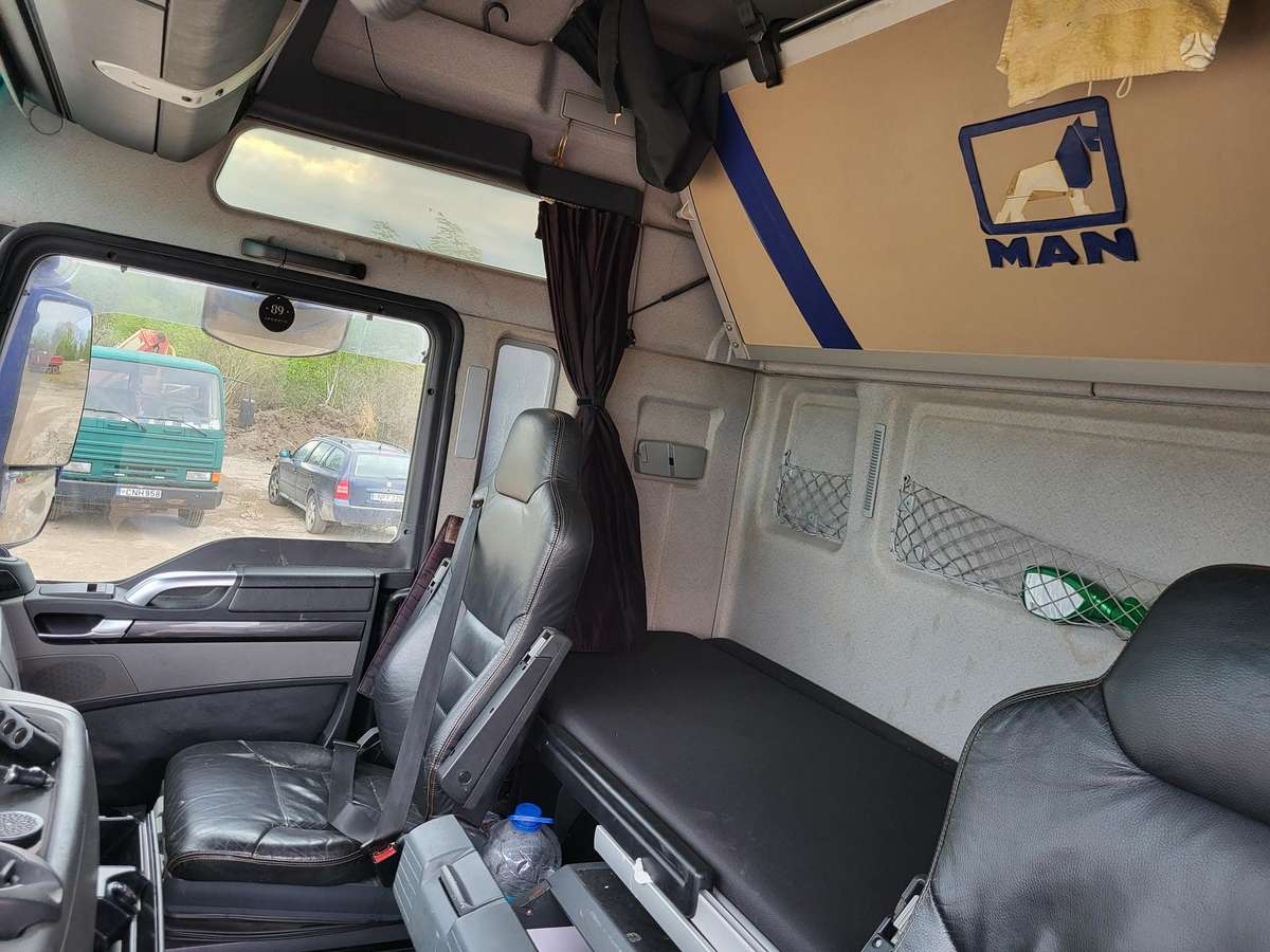 MAN TGX 440, 2 спальных места