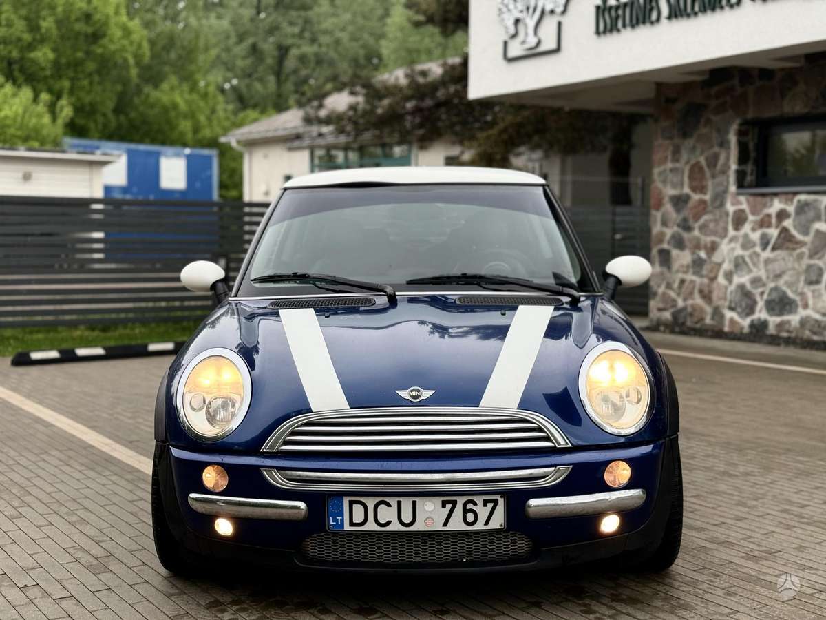 Mini Cooper, 1.6 l., hatchback