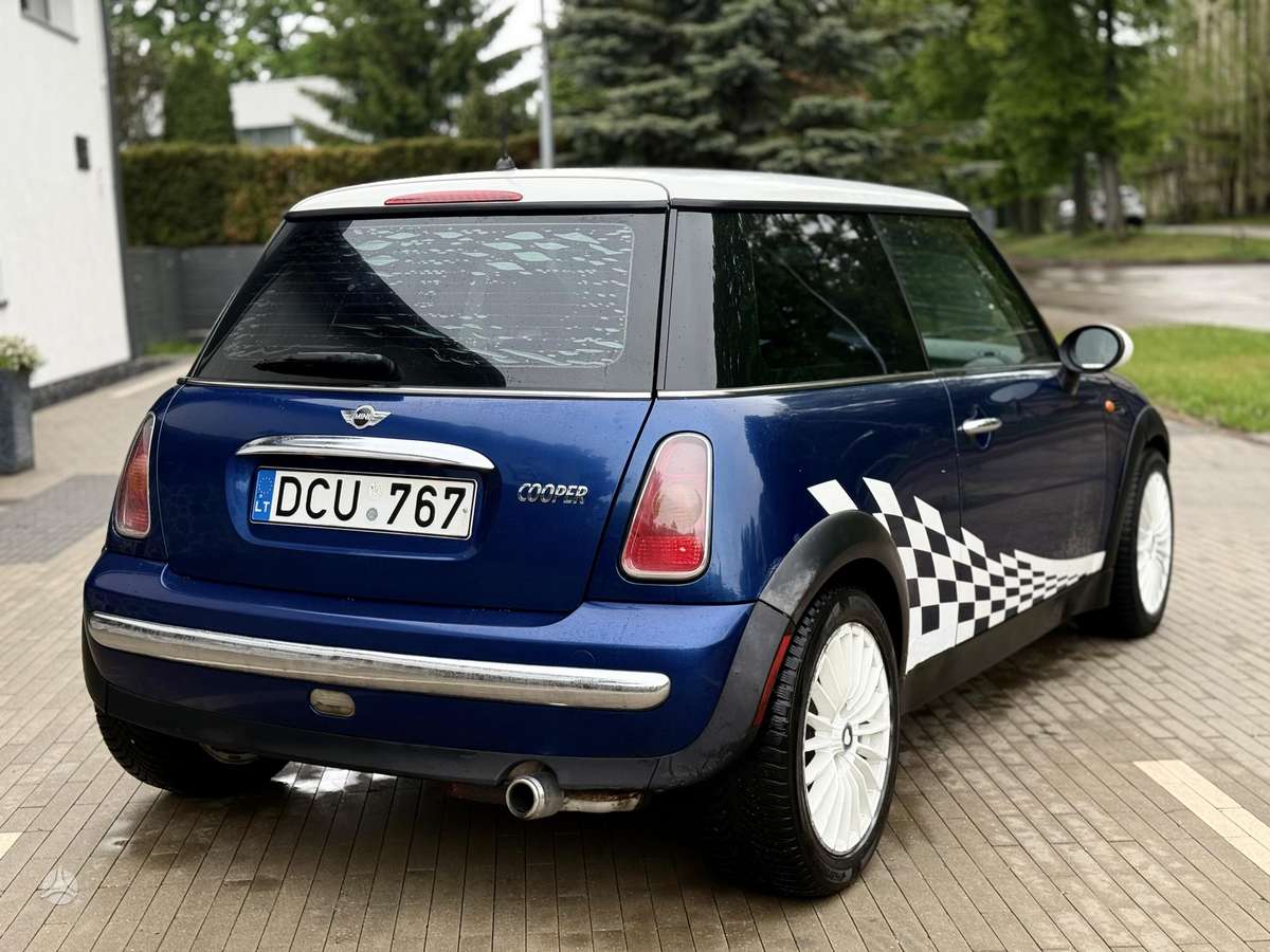Mini Cooper, 1.6 l., hatchback